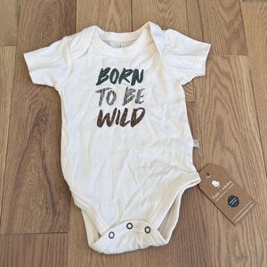 NWT Finn + Emma Born To Be Wild Organic Cotton Oneaie 6-9 mos